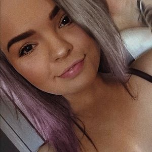 Meet your Posher, Jade